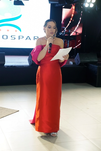 A Dra. Giovana Rodrigues falou em nome dos colegas