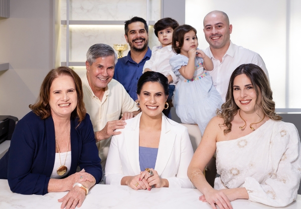 Os pais e irmãos são verdadeiros alicerces na vida da Dra. Ana Carolina