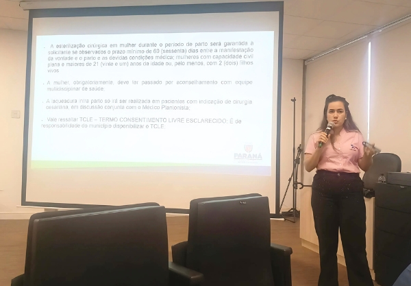 Enfermeira Amanda Vasques - coordenadora da Maternidade e do Banco de Leite Humano da Norospar