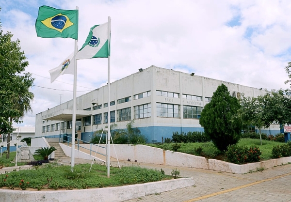 Em Cruzeiro do Oeste, a Secretaria de Saúde mantém equipes de vigilância ambiental para prevenção e combate aos escorpiões